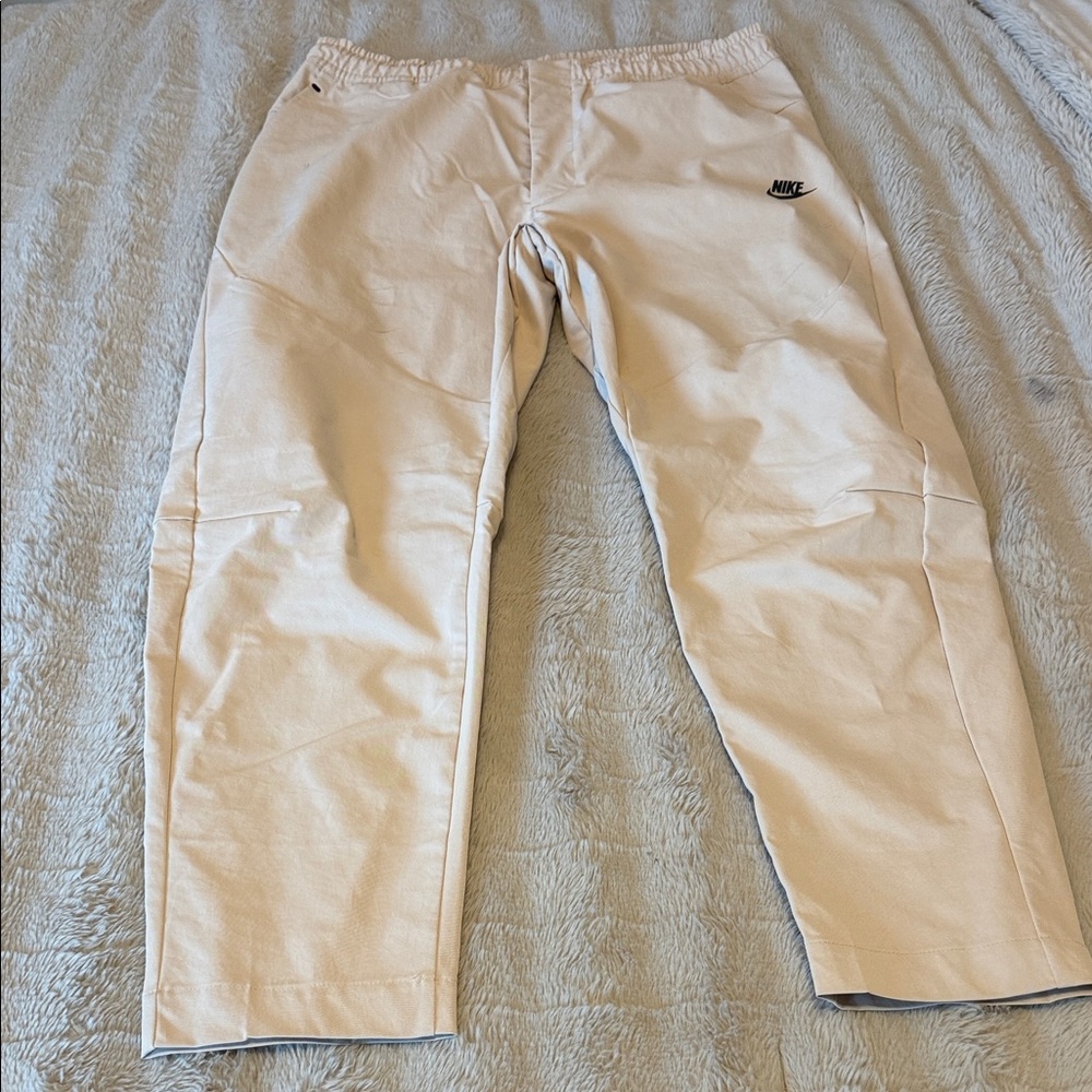 Nike Men's Cream Joggers
